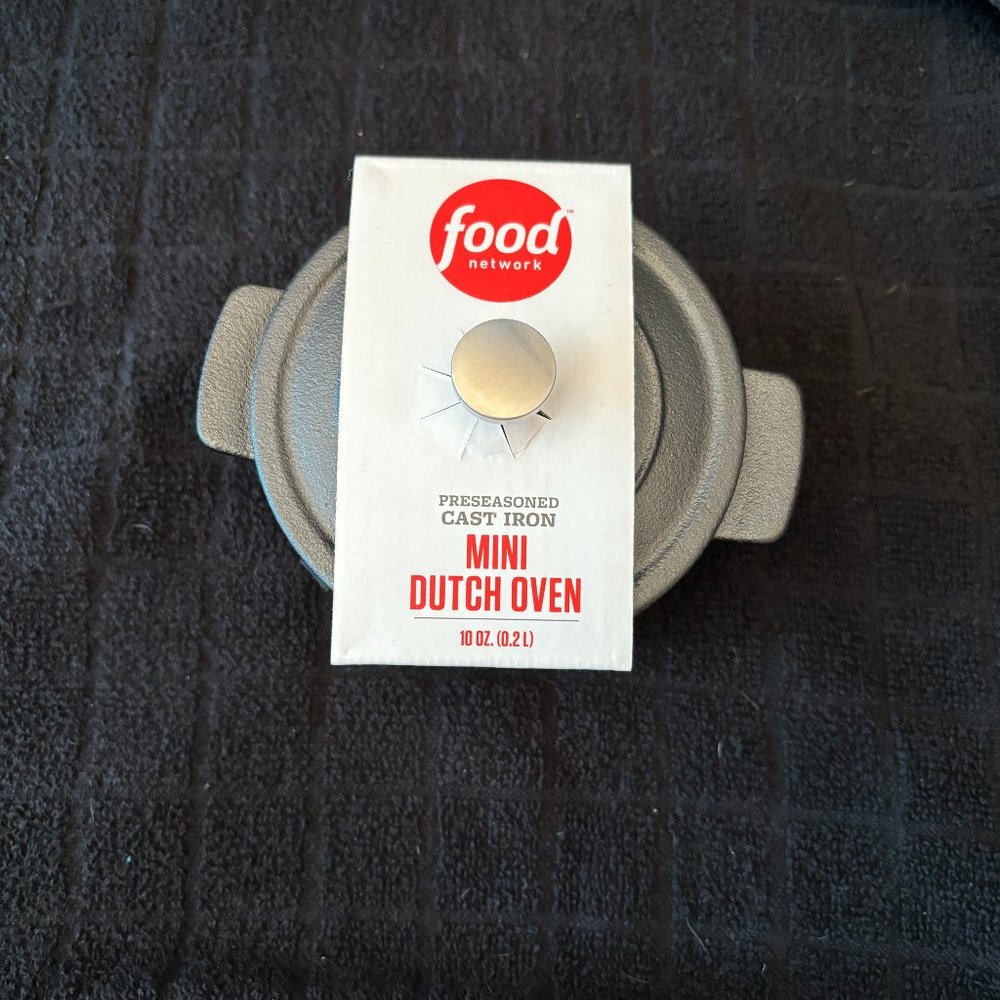 NWT - Food Network Mini Dutch Oven Cast Iron